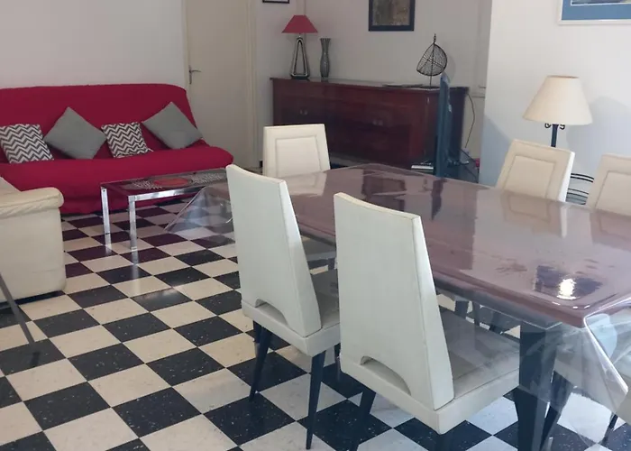 Banyuls Vu D\'En Haut : Appartement T3 Spacieux